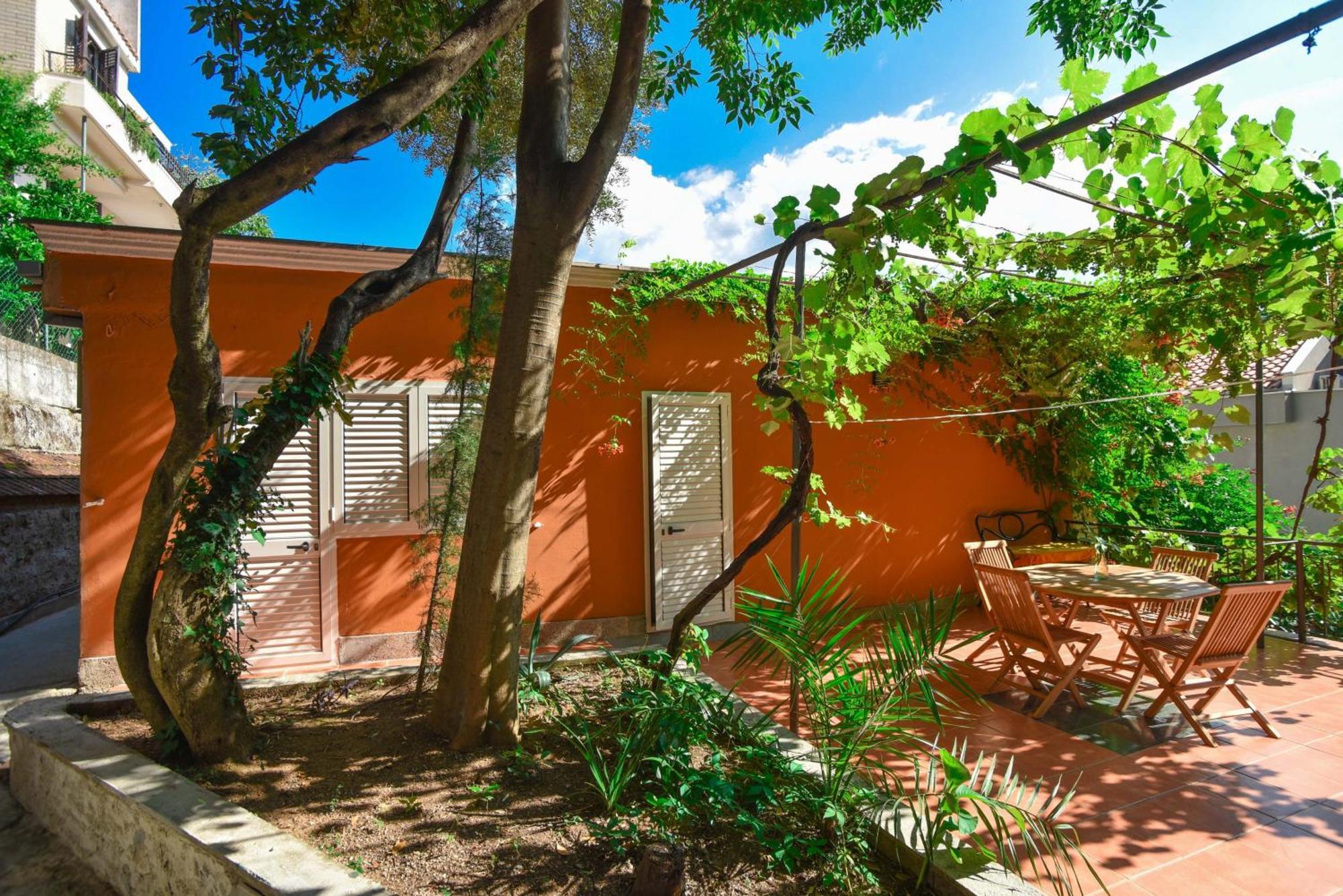 Guest House Amfora Будва Екстериор снимка
